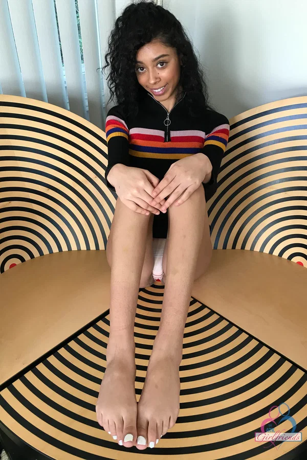 Sweet ebony teen with curly hair Jada Doll flaunts her bushy clam  - Hairy, Ebony, Asshole, Skinny, Amateur, Close Up, African, Pussy, Petite, Black  - Photo 4