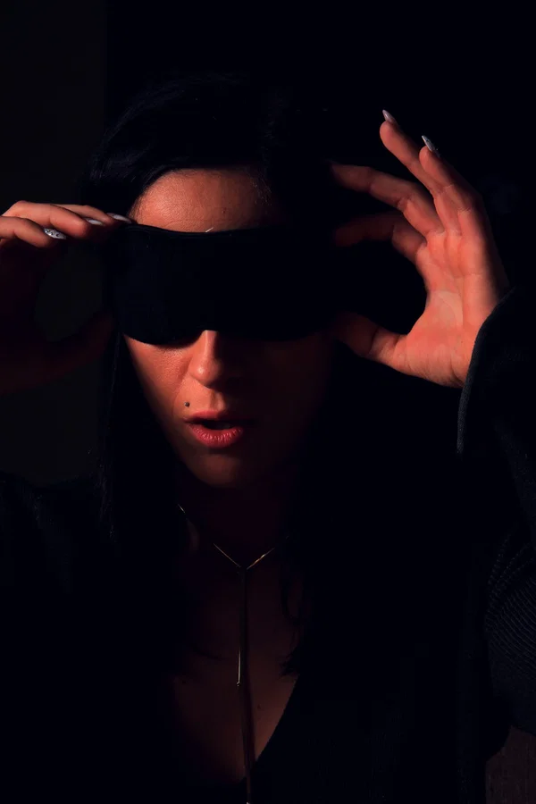 Brunette chick sports a blindfold while masturbating with a handcuff  - Blindfold, Beautiful, Pussy, Spreading, Orgasm, Masturbation, Face, Close Up, Ass, Solo  - Photo 3
