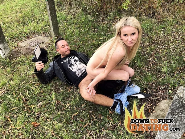 Lovely Hungarian MILF Mia Moore gets filmed and fucked in public by a pervert  - Boots, Cumshot, Jeans, Ass, MILF, Skinny, Outdoor, Hungarian, Hardcore, Public  - Photo 15