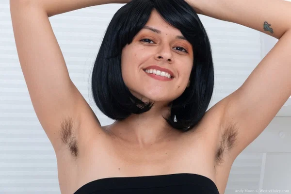 Latina amateur Andy Moon tugs on her hairy bush after showing furry armpits  - Photo 4