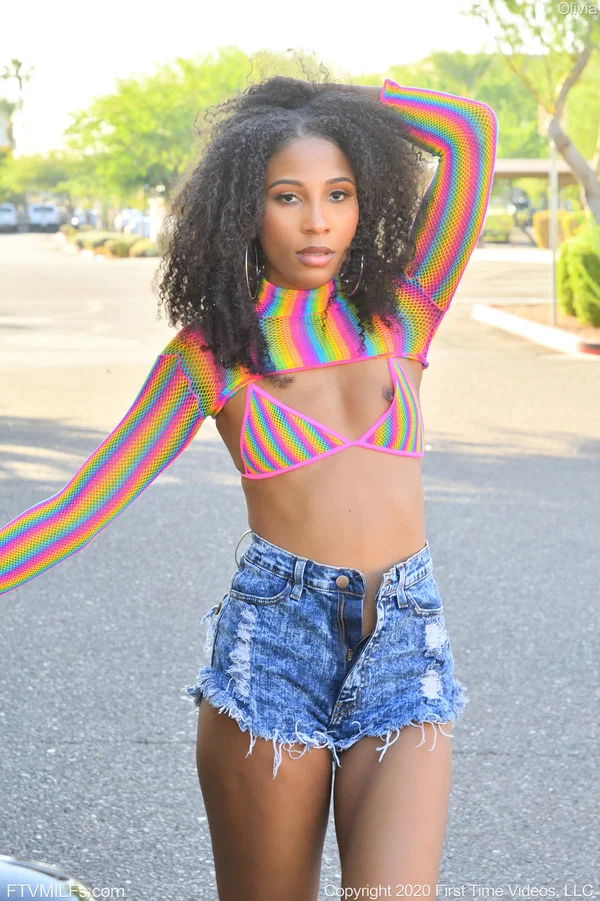 Exotic amateur babe Olivia toying her ebony pussy in her sportscar in public  - Ebony, MILF, Pussy, Shorts, Amateur, African, Outdoor, Curly, Bikini, Beautiful  - Photo 9