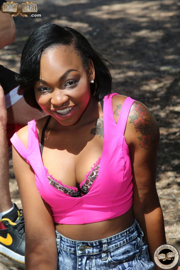 Tattooed black chick Nikki Ford fucks two white dudes at the same time  - Ebony, African, Brunette, Groupsex, Interracial, Cumshot, Shorts, Black, Big Cock, Ass  - Photo 1