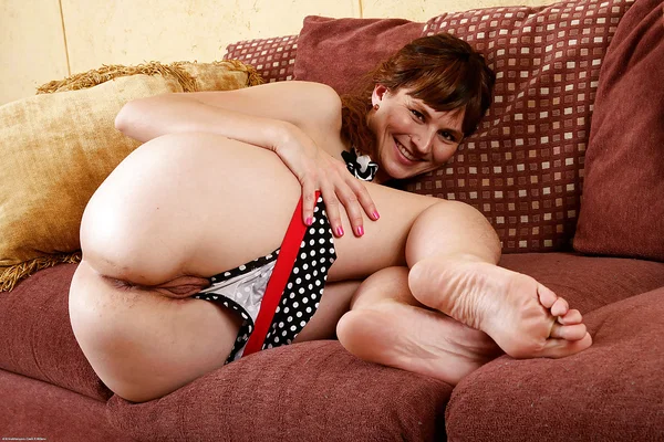 MILF Sofia Rodas taking off bra to fondle nice melons for close ups  - MILF, Bikini, Hairy, Spreading, Ass, Pussy, Legs, Close Up, Feet, Panties  - Photo 7