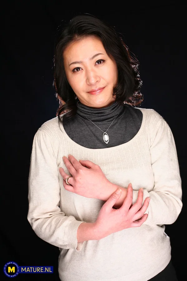 Mature NL Jun, Sachiko  - Japanese, Asian, Mature, MILF, Amateur, European, Non Nude, Short Hair  - Photo 1