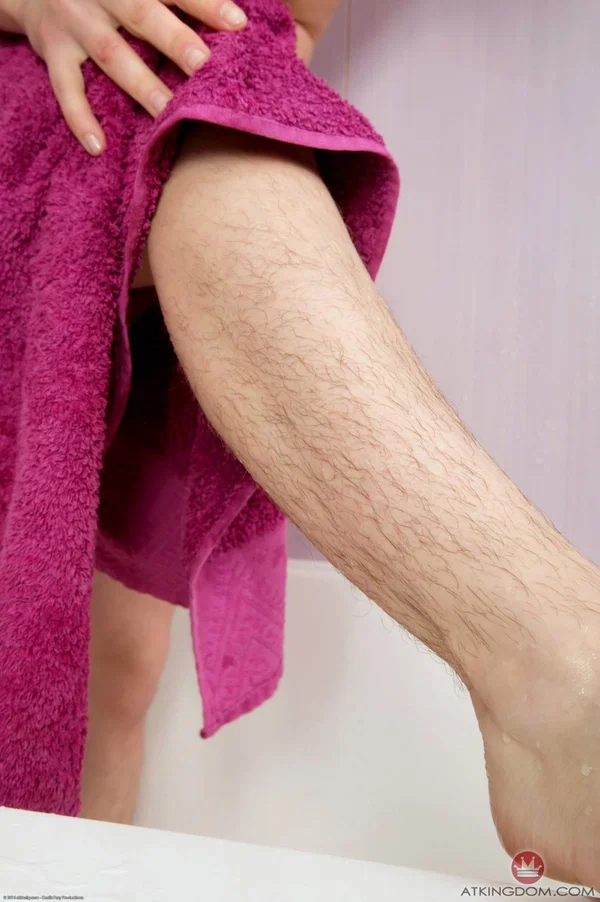 Young cutie Mia sheds cotton panties & soaps hairy legs & pussy in the tub  - Mature, Amateur, Feet, Non Nude, Spreading, Pussy  - Photo 19