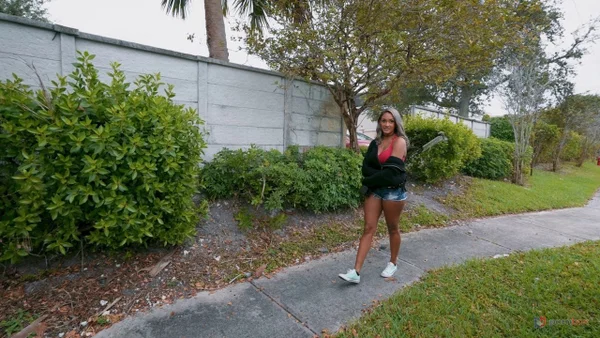 Hitchhiker with big tits Zoey Sinn has hardcore sex with a stranger in his car  - MILF, Reality, Latina, Big Tits, Amateur, Hardcore, Fetish, Outdoor, Shorts, Tall  - Photo 1