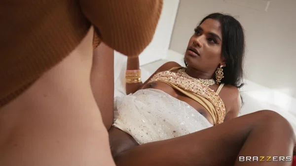 Indian girl Suraya Ndia takes a facial cumshot after fucking a white dude  - Indian, Wedding, MILF, Hardcore, Big Cock, Blowjob, Cumshot, Pussy, Ass, Clothed  - Photo 11