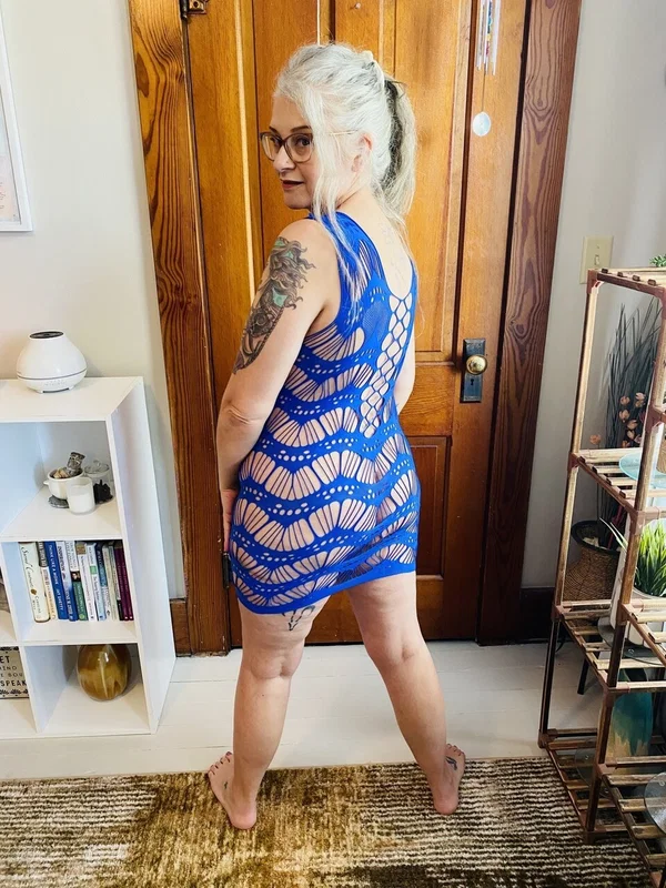 Older blonde Lil Ms Muffet removes a revealing dress to go nude in glasses  - Mature, Saggy Tits, Thick, BBW, Chubby, Glasses, Curvy, Amateur, Clothed, Tattoo  - Photo 3