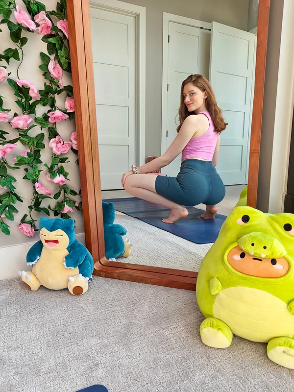 Beautiful amateur Emily Belmontt shows off her fine ass in a hot compilation  - Ass, Feet, White, Non Nude, Amateur, Solo, Selfie, Beautiful, Sexy, Babe  - Photo 2
