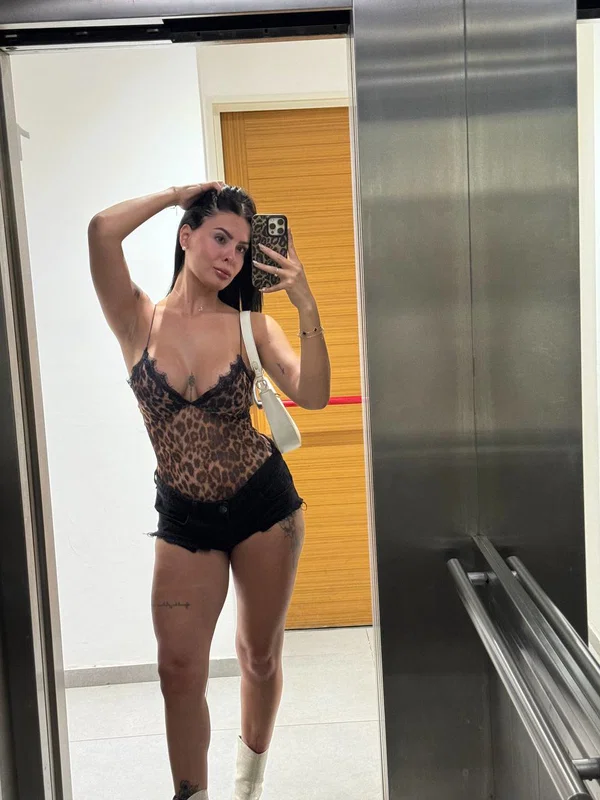 Hot babe Chloe Laurents teases with her big boobs in a selfie compilation  - Curvy, Thick, Chubby, Face, Tattoo, BBW, Jeans, Close Up, Big Tits, Shorts  - Photo 3
