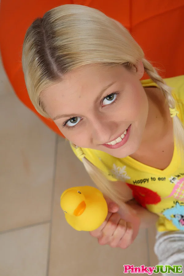 Young blonde girl Pinky June pleasures her pussy with a rubber duck  - Teen, Babe, Dildo, Masturbation, Spreading, Ass, Face, Shaved, Czech, Beautiful  - Photo 2