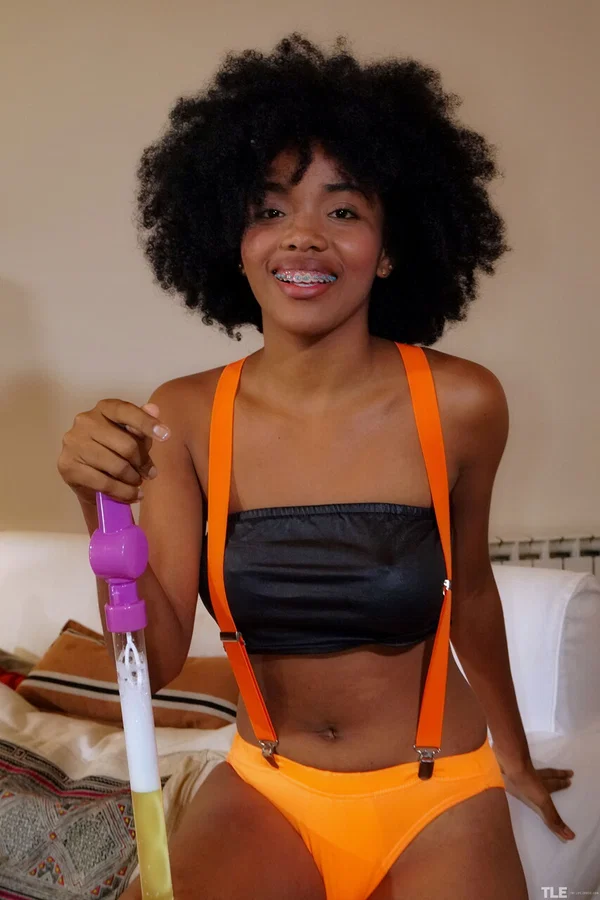 Cute black teen with a big afro masturbates with a sex toy on a bed  - Erotic, Lesbian, Cute, Teen, Glamour, Model  - Photo 3