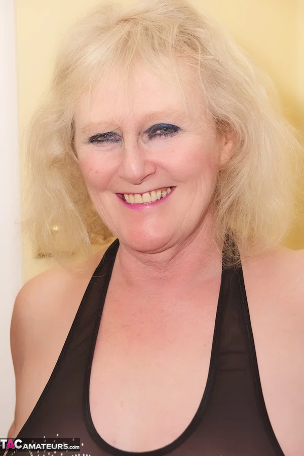 Old amateur Claire Knight fingers her pussy in lingerie, hosiery and arm socks  - Granny, BBW, Amateur, Stockings, Blonde, Chubby, Saggy Tits, Curvy, European, Thick  - Photo 12