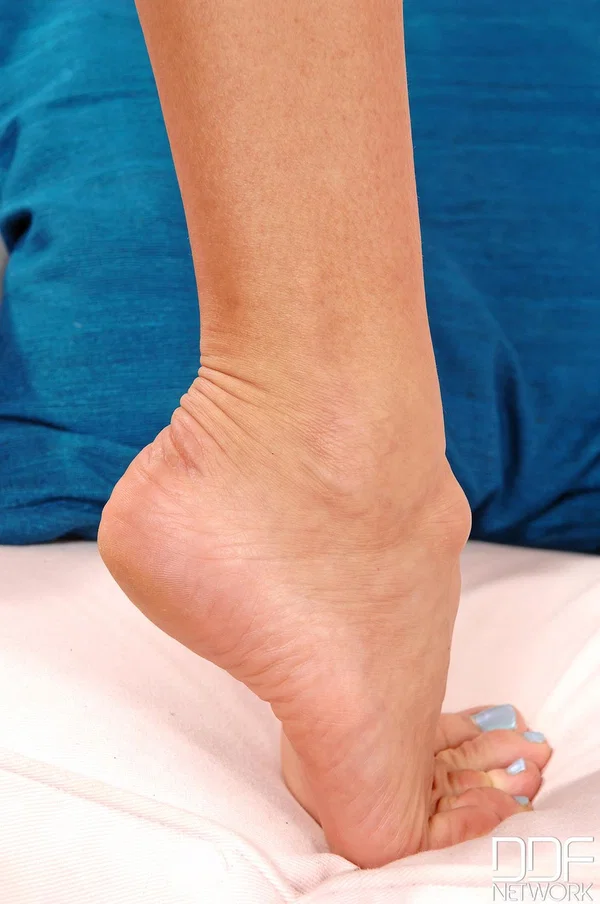 Hot Legs And Feet performed by Mari XXX Pictures  - Pantyhose, High Heels, Feet, Sexy, Ass, Redhead, Pussy, Tiny Tits, Face, Close Up  - Photo 11