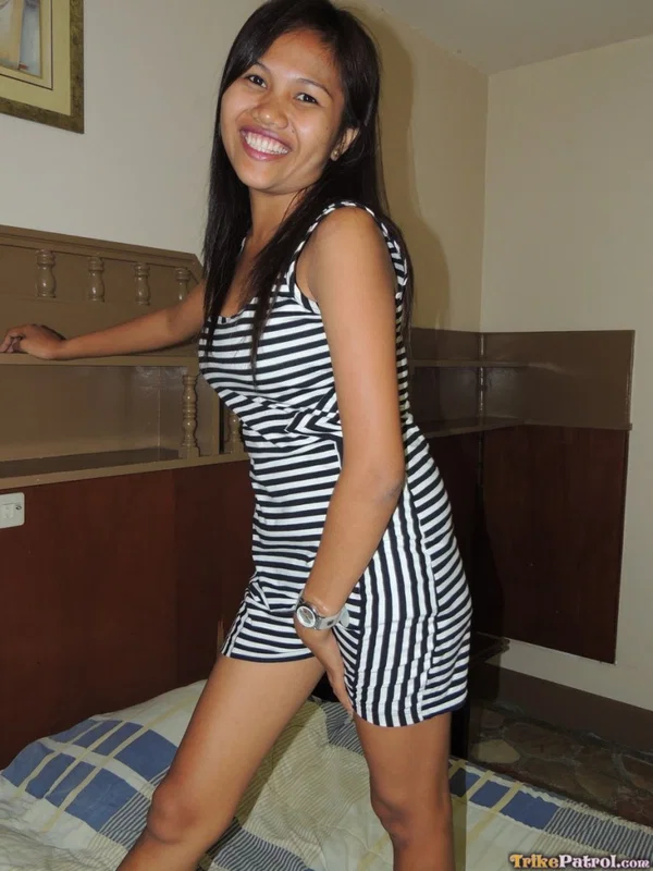 Petite Filipina teen has sex with a foreigner inside a motel room  - Thai, Asian, Amateur, Redhead, Spreading, Pretty, Non Nude, Pussy  - Photo 6
