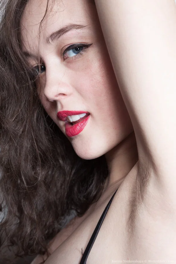Russian with natural tits Ksenia Yankovskaya removes her clothes & masturbates  - Hairy, Armpit, Pussy, Big Clit, Non Nude, Feet, Spreading, Legs  - Photo 4