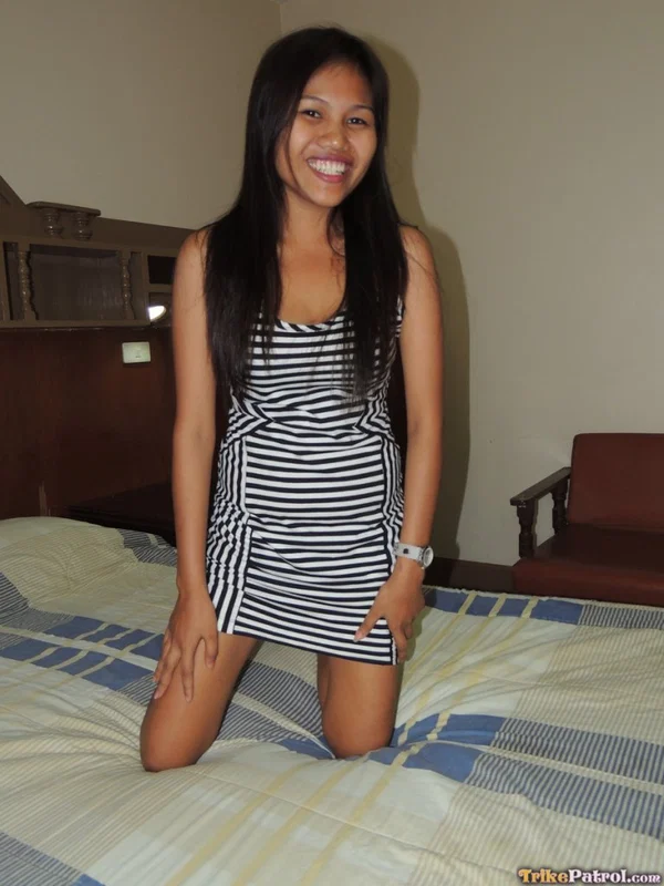 Petite Filipina teen has sex with a foreigner inside a motel room  - Thai, Asian, Amateur, Redhead, Spreading, Pretty, Non Nude, Pussy  - Photo 4