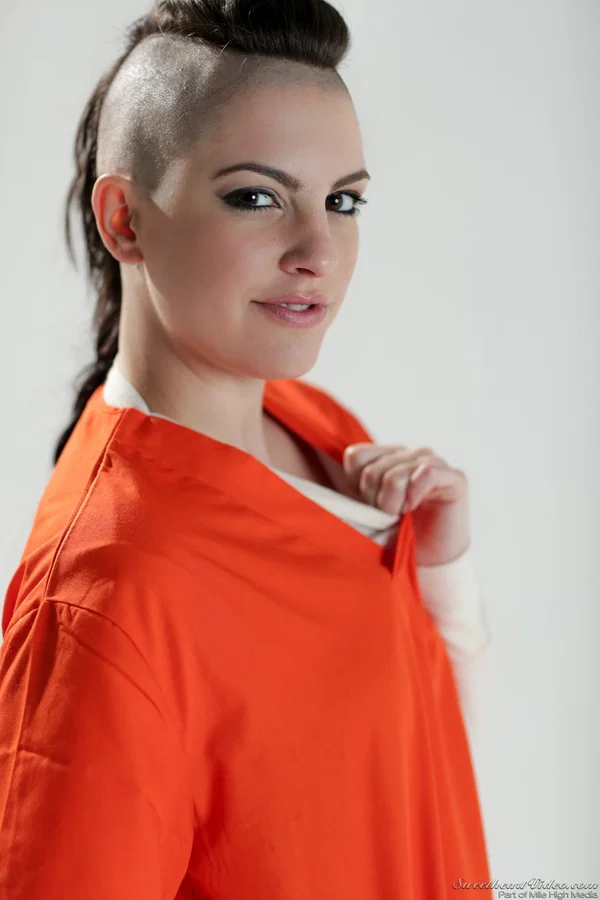 Alt girl Rachael Madori works free of orange scrubs to model totally naked  - Hairy, Tattoo, Pornstar, Pussy, Clothed, Ass, Nipples, Spreading, PAWG, Lingerie  - Photo 2