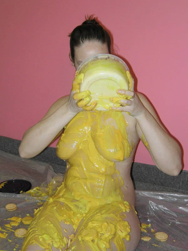 Naked MILF Danni smears her chubby body with batter in a yucky foodplay solo  - Curvy, Chubby, MILF, Thick, Fetish, BBW, Big Tits, Amateur, Ass, Spreading  - Photo 7