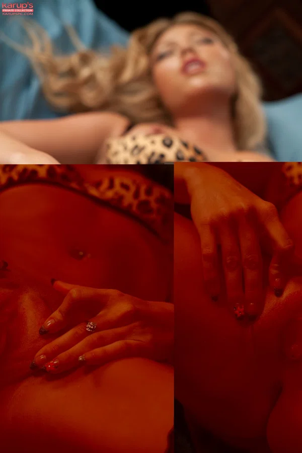Hot blonde Natalia Forrest finger spreads her pussy in sexy lingerie and nylons  - Stockings, Amateur, Lingerie, Blonde, British, Curly, High Heels, Natural Tits, Ass, Skinny  - Photo 21