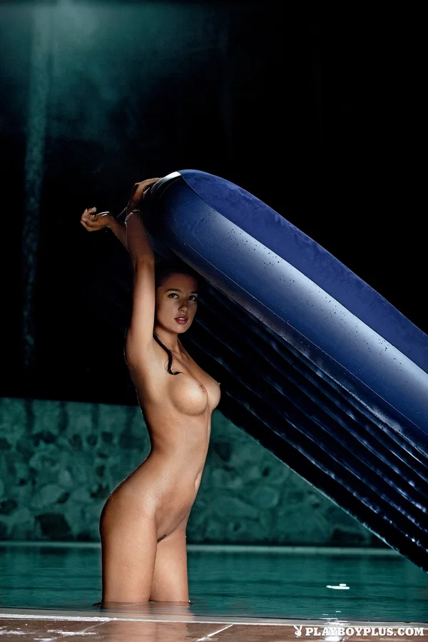 Ukrainian centerfold Jevgenija Tischenko flaunts her hot nude body in a pool  - Centerfold, Ukrainian, Sexy, Beautiful, Model, Short Hair, Babe, Solo, Glamour, Spreading  - Photo 7