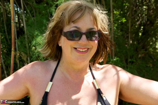 Mature British lady Speedy Bee takes off her bikini while in the undergrowth  - Mature, Saggy Tits, Outdoor, Chubby, Bikini, Curvy, Amateur, Thick, BBW, Natural Tits  - Photo 10