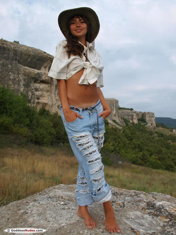 Goddess Nudes performed by Juliet Sex Pictures  - Perfect, Cute, Undressing, Pretty, Jeans, Teen, Outdoor, Shaved, Tiny Tits, Beautiful  - Photo 4
