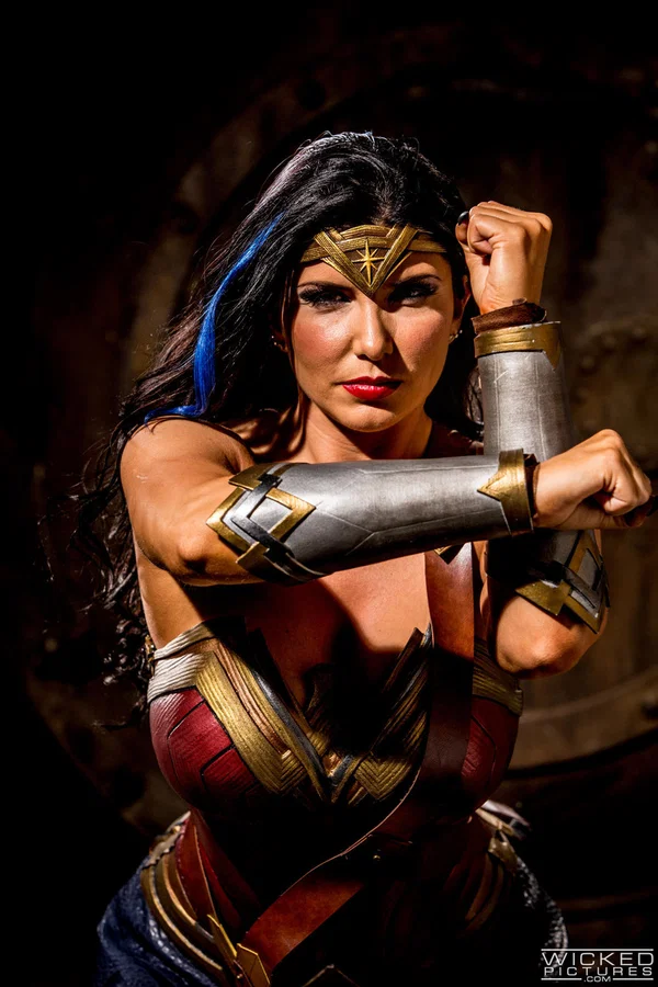 Kinky MILF in a Wonder Woman costume Romi Rain gets rammed by three dudes  - Cosplay, Bukkake, Uniform, Gangbang, Cumshot, Facial, Cum In Mouth, Blowbang, Big Tits, Handjob  - Photo 2