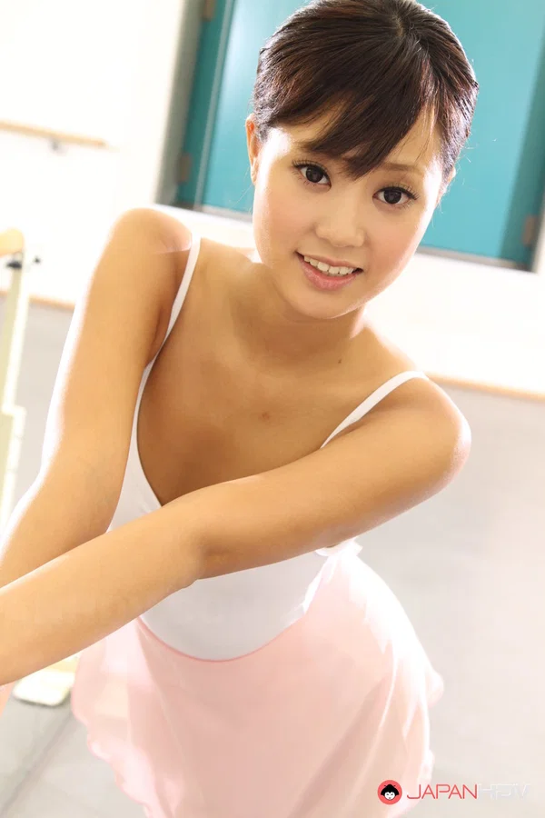 Japanese ballerina Ruri Kinoshita stretches her young body in tights & tutu  - Ballerina, Tiny Tits, Japanese, Asian, Babe, Non Nude, Face, Beautiful, Skirt, Brunette  - Photo 13