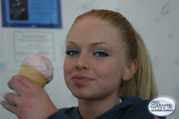 Beautiful young teen amateur Skye Model erotically licking an ice cream cone  - Amateur, Clothed, Face, Teen, Public, Blonde, Babe, Cute, Outdoor, Ass  - Photo 8