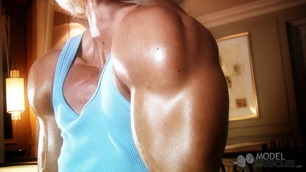 Mature bodybuilder Brigita Brezovac flaunts her muscles & squeezes her boobs  - Sports, Mature, Gym, MILF, Blonde, White, Short Hair, Non Nude  - Photo 5