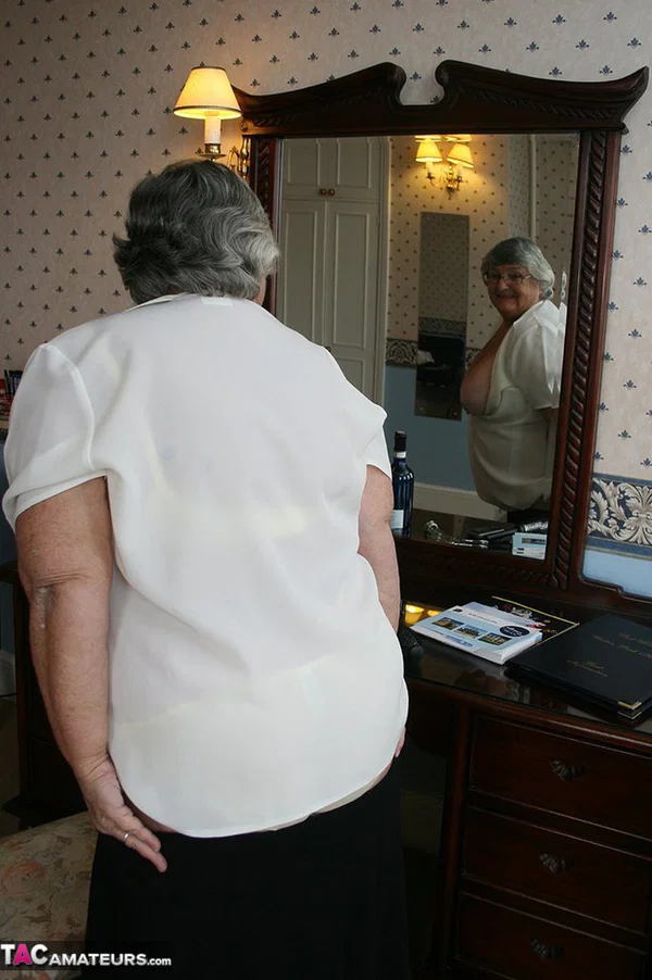 Fat grandmother with short grey hair has phone sex in black stockings only  - Granny, BBW, Amateur, Glasses, Chubby, Stockings, Saggy Tits, Short Hair, Ass, Curvy  - Photo 6