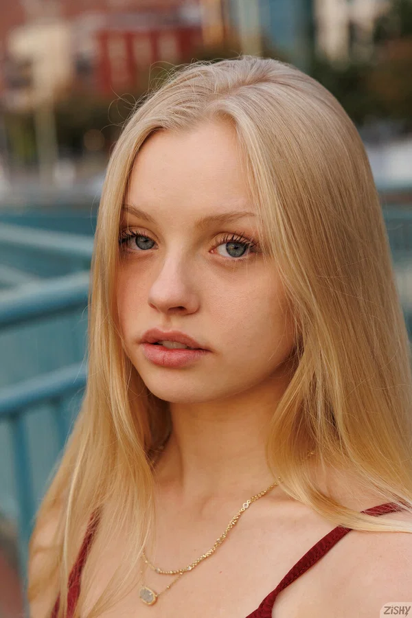 Zishy starring Kylie Shay XXX Gallery  - Non Nude, Amateur, Solo, Beautiful, Babe, Outdoor  - Photo 4