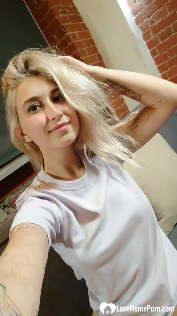 Petite teen cutie poses naked and takes sexy selfies while home alone  - Homemade, Teen, Petite, Tattoo, Sexy, Amateur, Cute, Blonde, Non Nude  - Photo 12