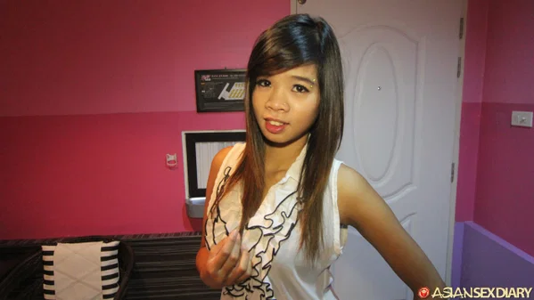 Pretty Thai teen Tuktana disrobes prior to POV sex on top of a bed  - Asian, Teen, Amateur, Hardcore, Nipples, Tiny Tits, Brunette, Pussy, Shorts, Clothed  - Photo 1