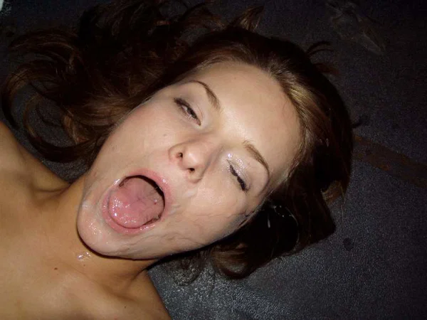 Kinky babe Robert Rosenberg gets a nasty cumshot all over her beautiful face  - Cumshot, Amateur, Brunette, White  - Photo 16