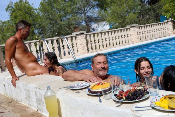 Naughty teens in bikinis enjoy hardcore sex in a sizzling poolside orgy  - Bikini, Orgy, Party, Family, Old Young, Pool, Groupsex, Amateur, Outdoor, Tiny Tits  - Photo 7