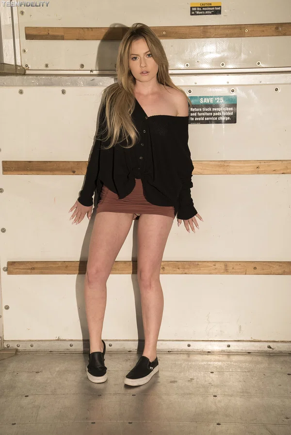 Teen gal Britney Light bares her nice booty and natural boobs in a solo  - Pantyhose, Family, Upskirt, Skirt, Teen, Outdoor, White, Beautiful, Natural Tits, Clothed  - Photo 6