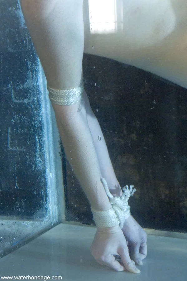 Water Bondage featuring Isobel Wren Porn XXX  - Underwater, Fetish, Emo, Wet, MILF, BDSM, Bondage, Sexy, Face, Natural Tits  - Photo 9