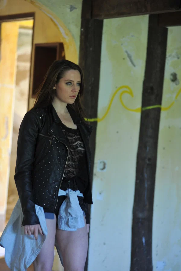 Samantha Bentley enters abandoned house bares her tits and masturbates  - Pussy, Teen, Cute, Spreading, Outdoor, Non Nude  - Photo 3