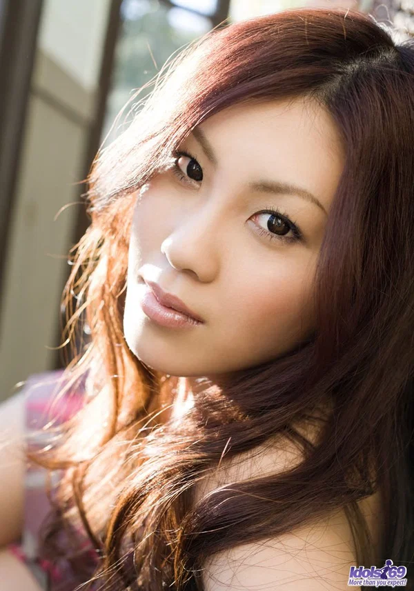 Beautiful Japanese teen Shinohara Ryou gets butt naked in garden and at home  - Japanese, Asian, Teen, Outdoor, Babe, Clothed, Face, Skirt, Legs, Close Up  - Photo 11