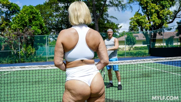 Tennis MILF with a big ass Mellanie Monroe shows her big tits and gets fucked  - Sports, Mature, MILF, Tall, Reality, Short Hair, Outdoor, Pornstar, Blowjob, Cowgirl  - Photo 8