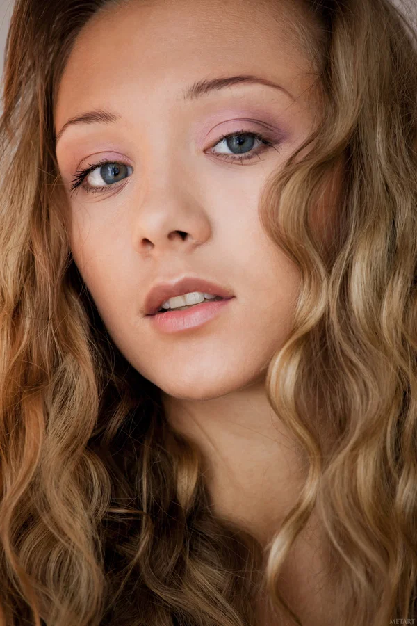 Met Art performed by Lucy F XXX Gallery  - Piercing, Face, Sexy, Teen, Glamour, Amateur, Skinny, Curly, Model, Panties  - Photo 3