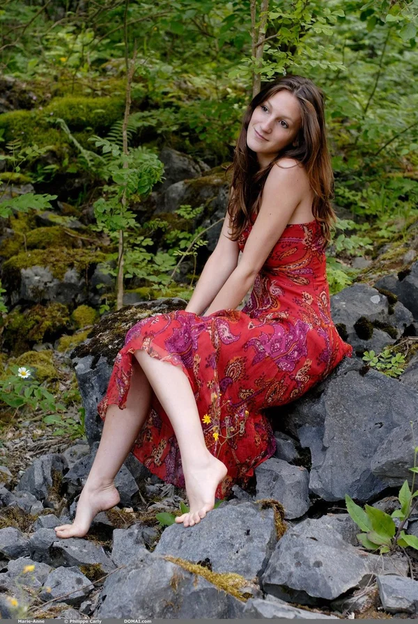 Long legged white girl with firm boobs models naked in the middle of the woods  - Outdoor, Big Tits, Glamour, Beautiful, Teen, Babe, Feet, Model, Legs, Solo  - Photo 1