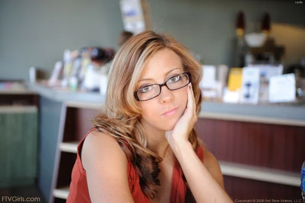 Nerdy amateur babe Leslie shamelessly strips & masturbates in public  - Sexy, Public, Beautiful, Jeans, Amateur, Glasses, Tiny Tits, High Heels, Curly, Bikini  - Photo 1