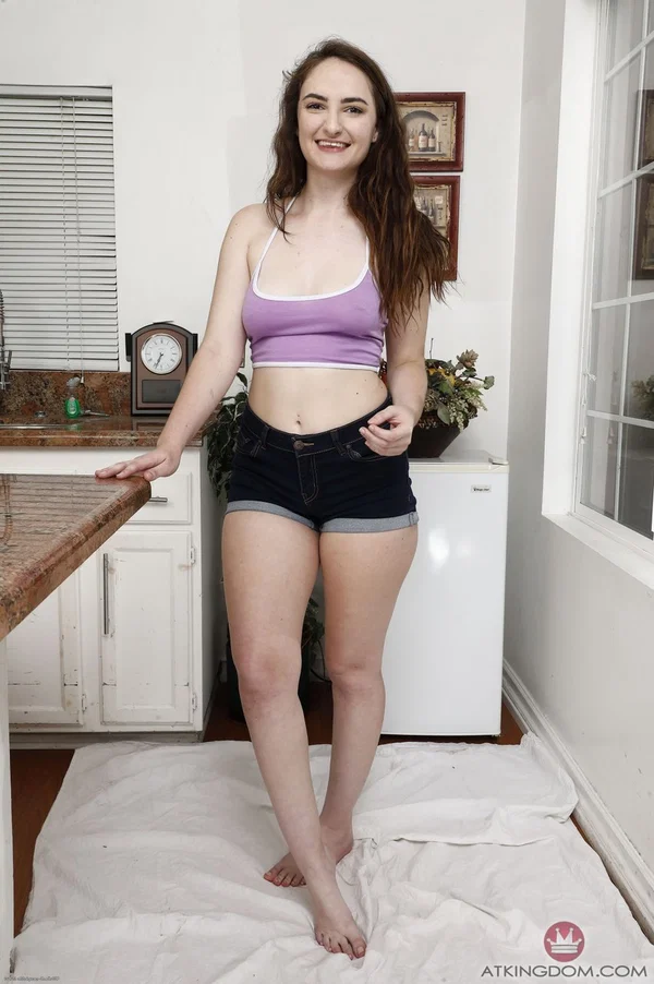 Adorable amateur babe Luci Lovett loses her shorts and teases with her bush  - Hairy, Teen, Amateur, Brunette, White, Cute  - Photo 1