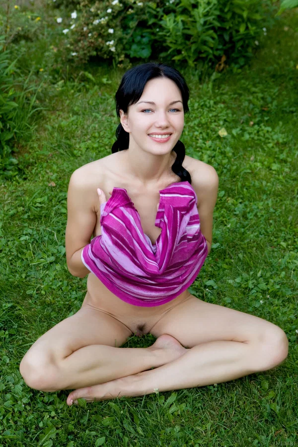 Met Art performed by Loreen A Naked Pictures  - Outdoor, Hairy, Upskirt, Pussy, Model, Teen, Skirt, Beautiful, Solo, Glamour  - Photo 20