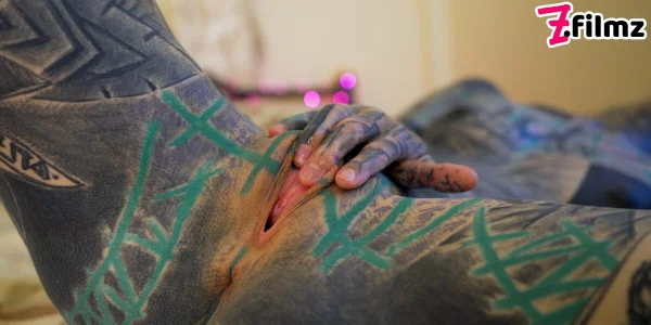 Tattooed girl Anuskatzz masturbates with a sex toy while bare naked  - Fetish, Tattoo, BDSM, Bondage, Piercing, Close Up, Dildo, Natural Tits, Spreading, White  - Photo 8