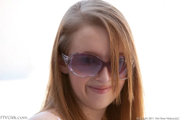 Smoking hot Felicia flashing her incredible big tits & shaved pussy in public  - Natural Tits, Glasses, Sexy, Petite, Amateur, Babe, Big Tits, Beautiful, Model, Glamour  - Photo 3