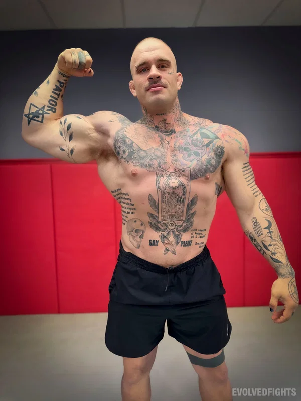 Tattooed wrestler Sophia Locke gets stripped and banged by a huge dude  - Photo 3